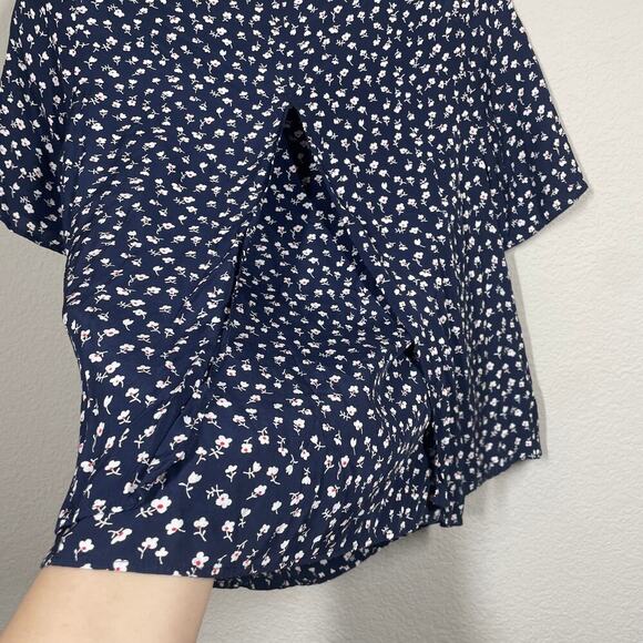 Boden Womens Size 4 Marisa Top Blouse Blue White Floral Crew Neck Short Sleeves - Picture 7 of 9